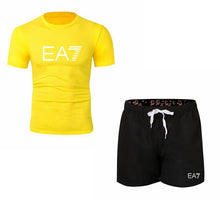 Load image into Gallery viewer, 2019 Train Graphic Series Print Fashion For Men New EA7 white Short Sleeve Men Tracksuits Set Male T-shirt fashion Clothing