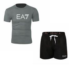 Load image into Gallery viewer, 2019 Train Graphic Series Print Fashion For Men New EA7 white Short Sleeve Men Tracksuits Set Male T-shirt fashion Clothing
